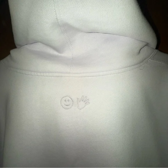 GLOSSIER HOODIE - Picture 7 of 7